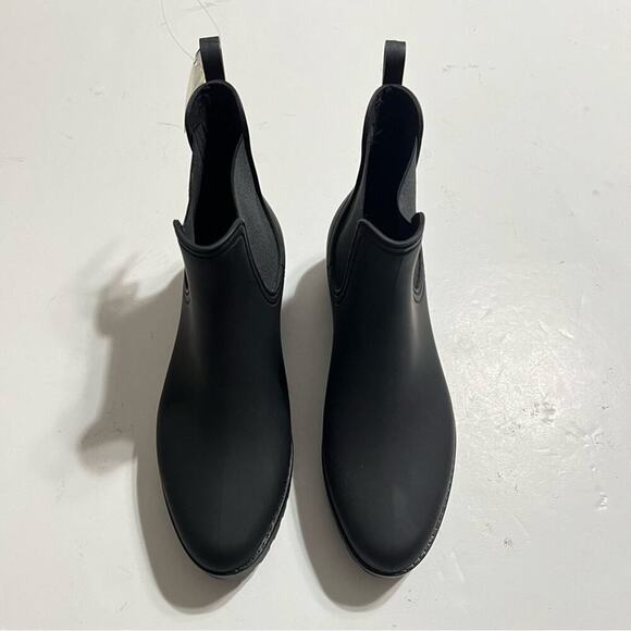 Jeffrey Campbell Hydra Black Matte Chelsea Booties - Picture 6 of 12